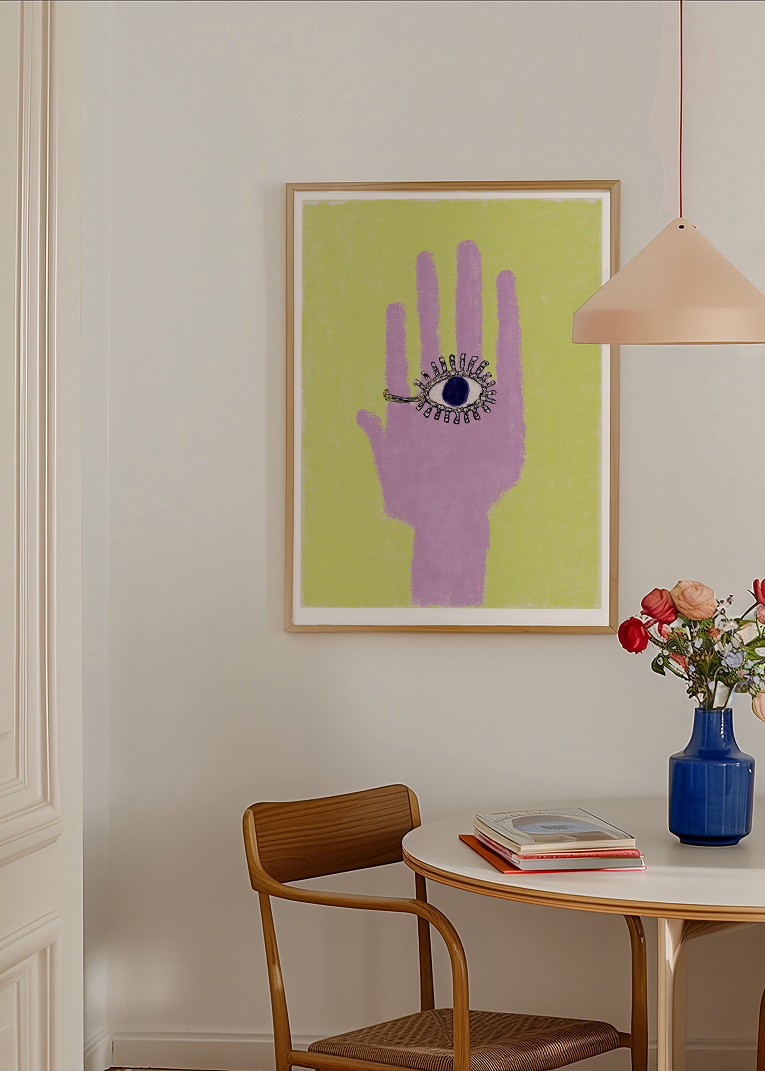 Illustration main avec œil dans la paume