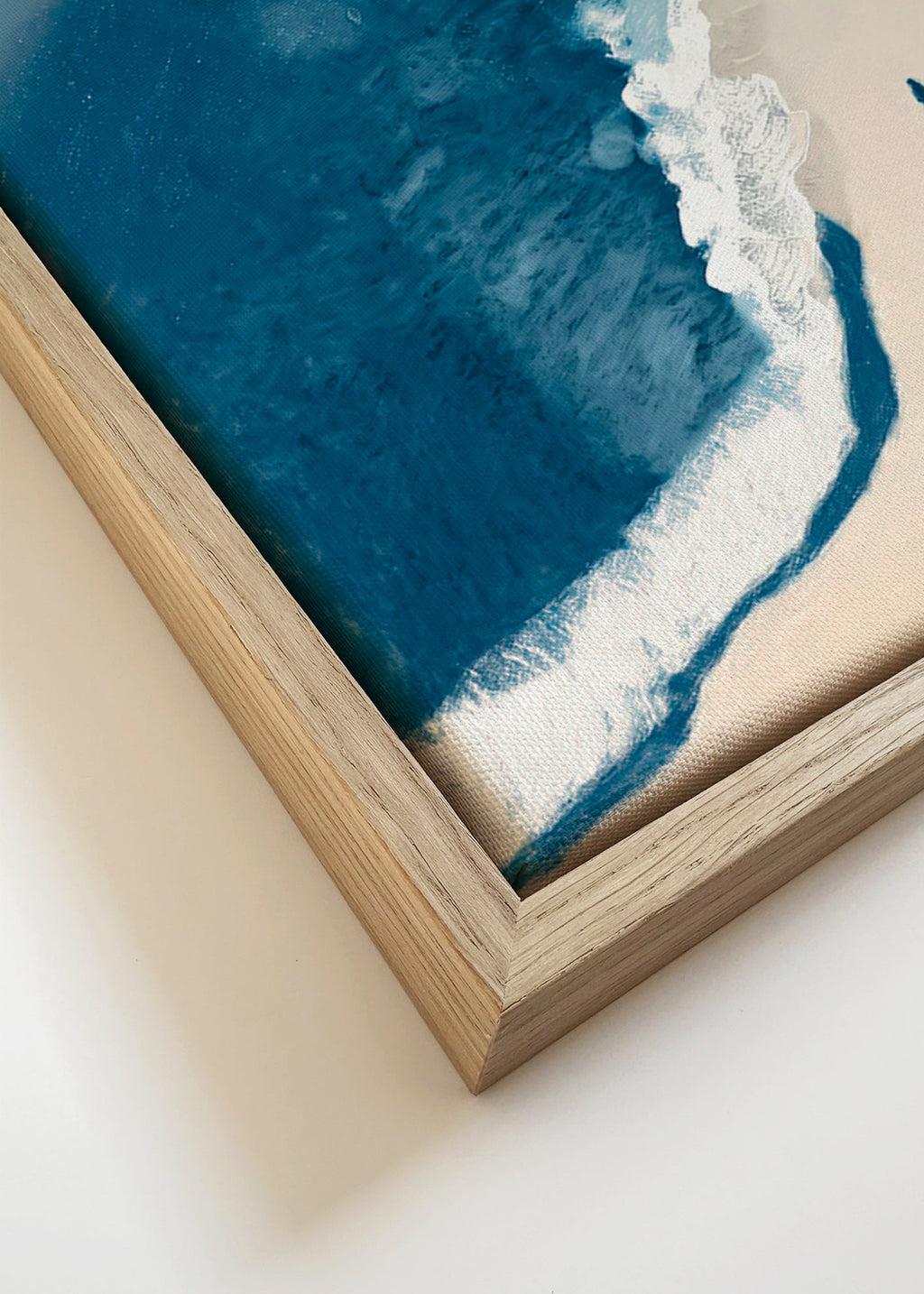 Art de paysage : vagues d'hiver vues du ciel