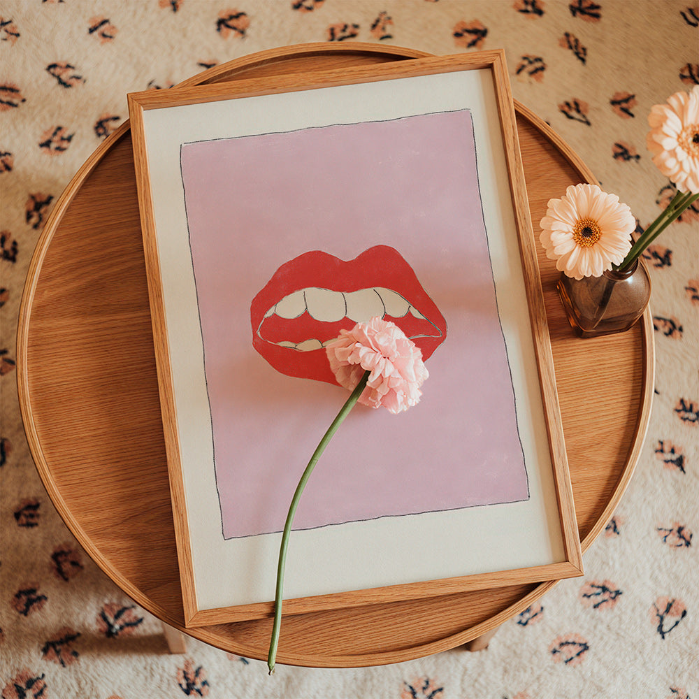 Illustration lèvres rouges sur fond rose