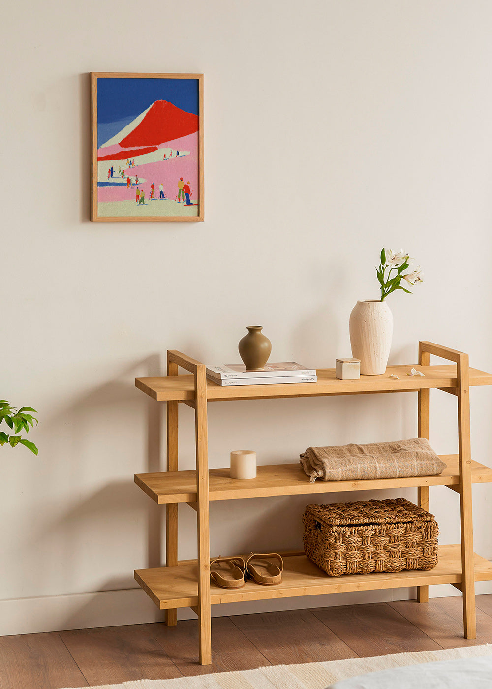 Tableau de paysage: montagne rouge et skieurs