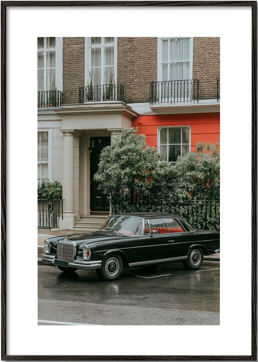 Photographie de rue d'une voiture classique