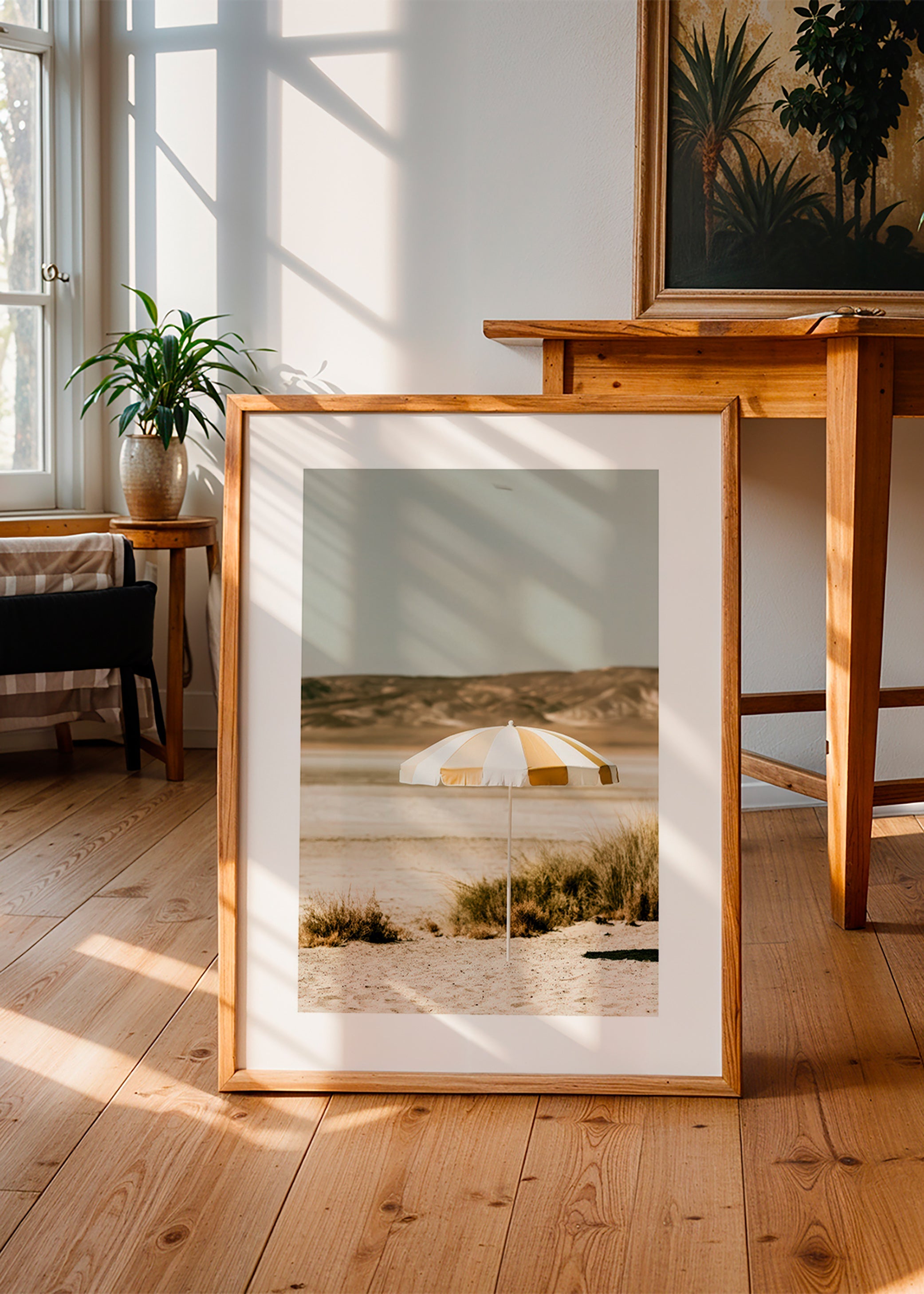 Art de paysage avec parasol de plage rayé