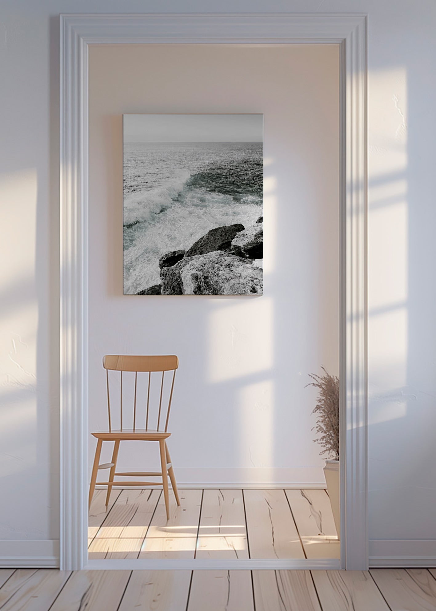 Art de paysage: falaise et vague en noir et blanc