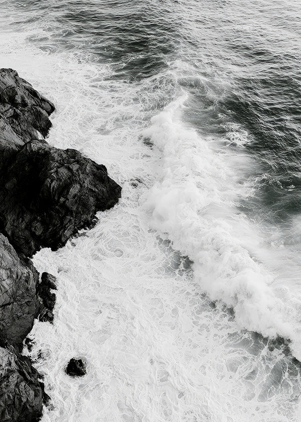Art de paysage : rochers atlantiques en noir et blanc