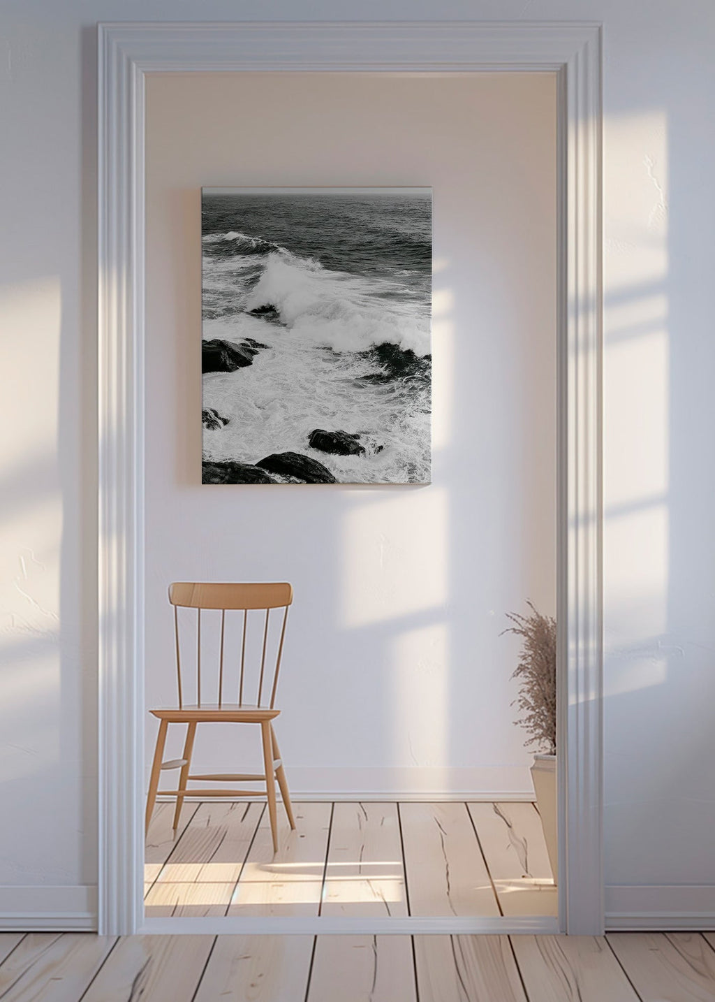 Tableau de paysage marin en noir et blanc avec vagues