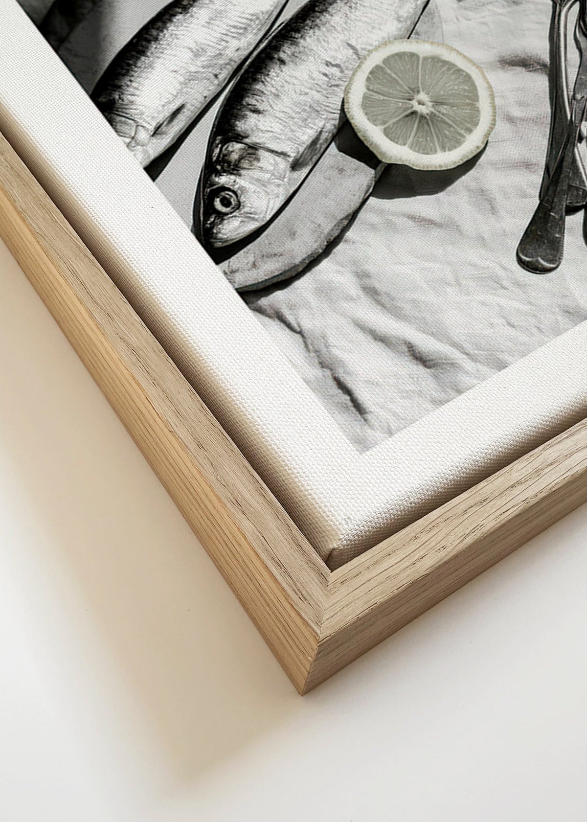 Art de cuisine: nature morte sardines et citron noir et blanc