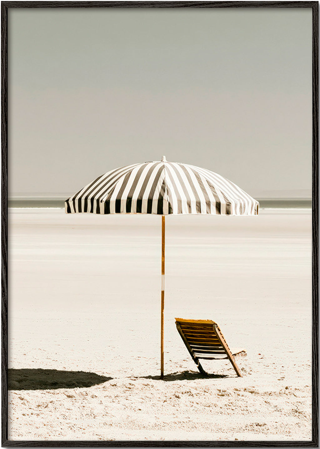 Photographie de paysage avec parasol solitaire