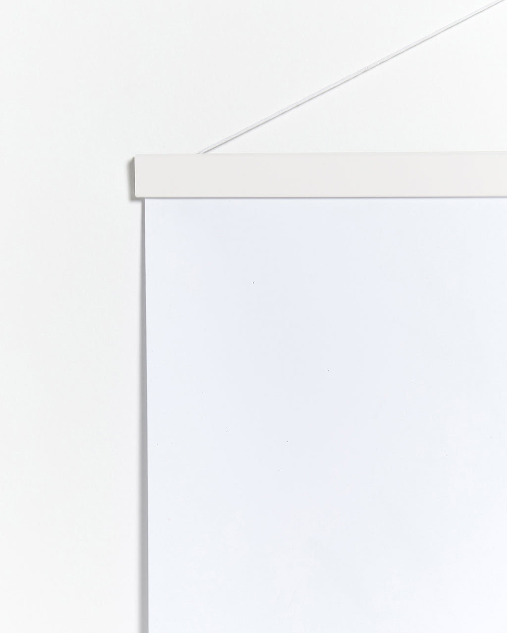 Porte affiche 70cm en bois et blanc