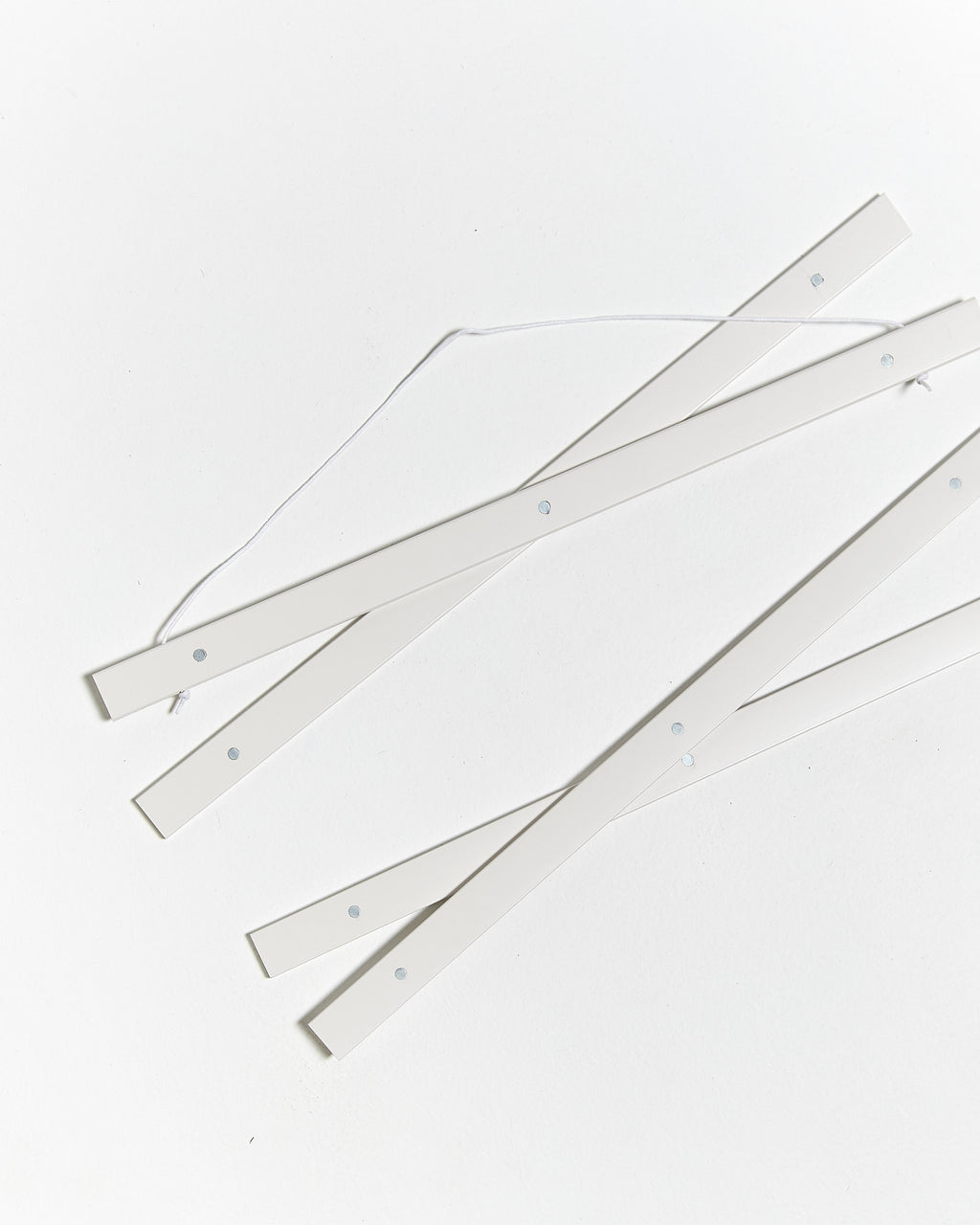 Porte affiche 60cm en bois et blanc