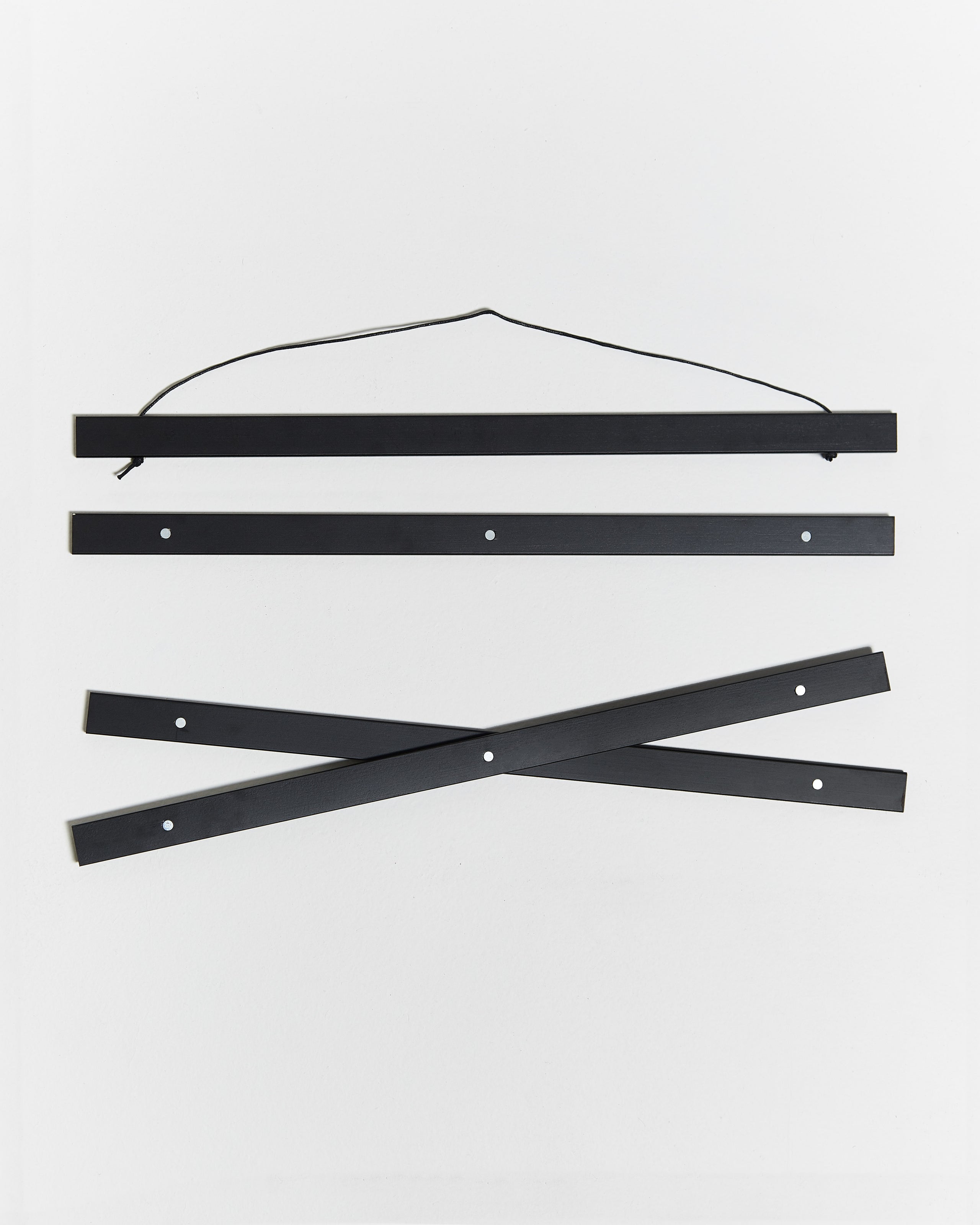 Porte affiche en bois noir 50 cm